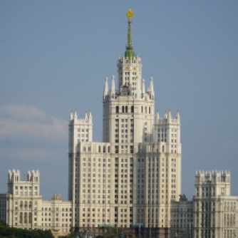 Uno de los siete edificios Stalinistas de Moscú